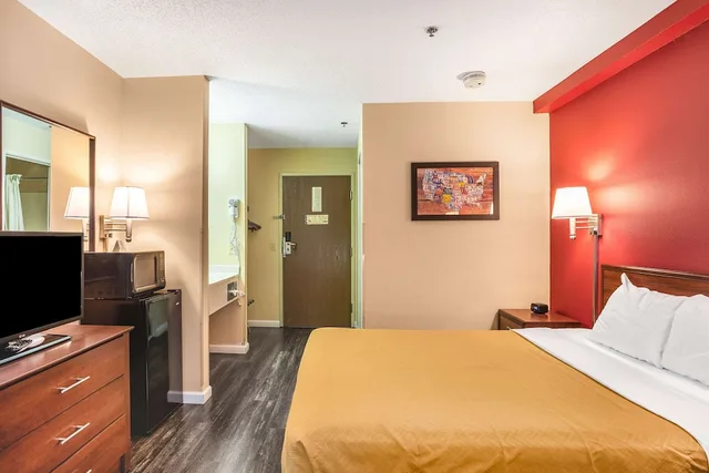 غرفة قياسية بسرير كوين، Econo Lodge Princeton 1/4