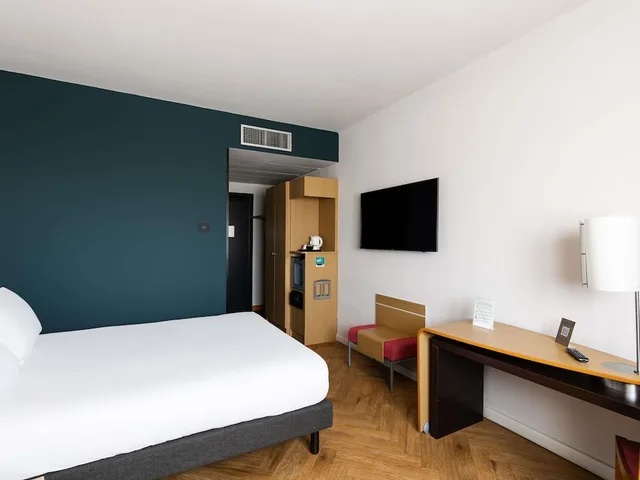غرفة قياسية بسرير كينج، NOVOTEL CASERTA SUD 8/10