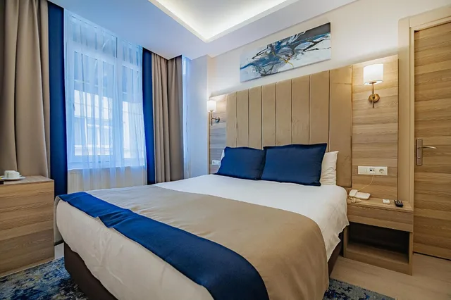غرفة متصلة بسرير مزدوج، Comfort Beige Hotel 1/6
