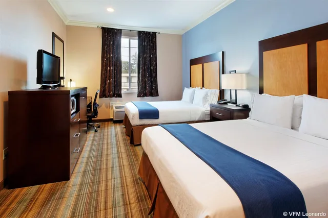 غرفة قياسية بسرير مزدوج، Holiday Inn Express Benicia 1/2