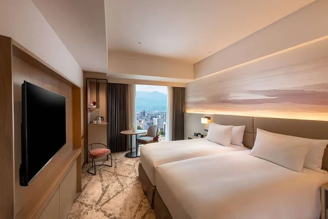 غرفة بسريرين منفصلين، DoubleTree by Hilton Toyama 1/4