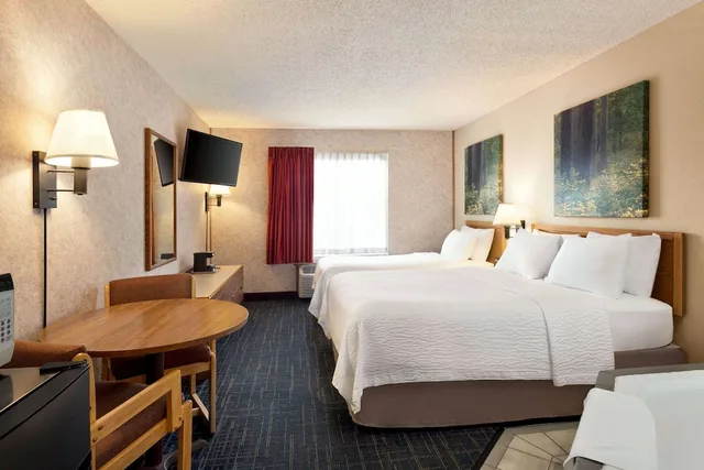 جناح بسرير كوين، Days Inn by Wyndham Hurley 2/6