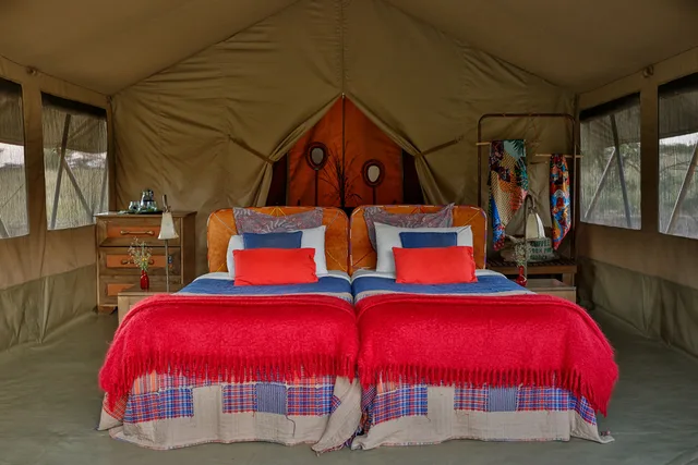 Deluxe Single 1 Adults + 2 Kids، Olengoti Safari Camp 1/1