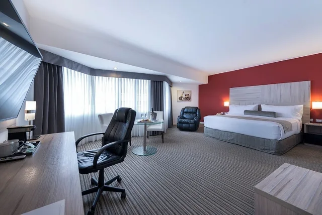 غرفة بريميوم بسرير كينج بإطلالة على المدينة، Crowne Plaza Lima 6/10