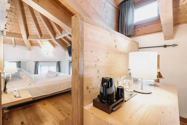 جناح جونيور، Chalet de Brenta 3/3