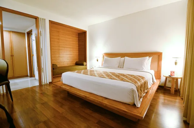 Executive, Queen Bed, GUMILANG REGENCY HOTEL EX-GUMILANG SARI HOTEL(KT) 2/5