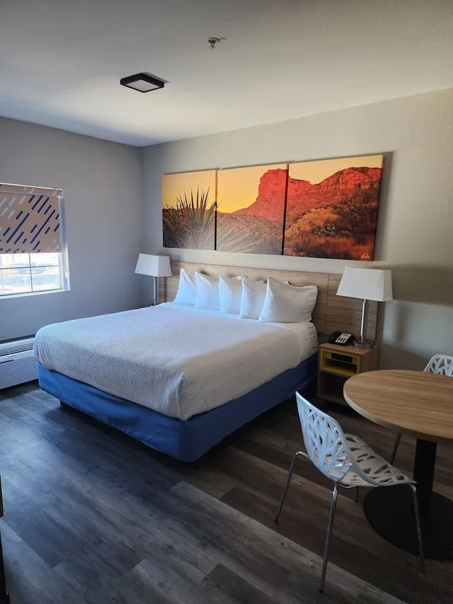 جناح بسرير كينج وسرير كوين بغرفة نوم واحدة، Days Inn & Suites by Wyndham Tucson/Marana 8/10