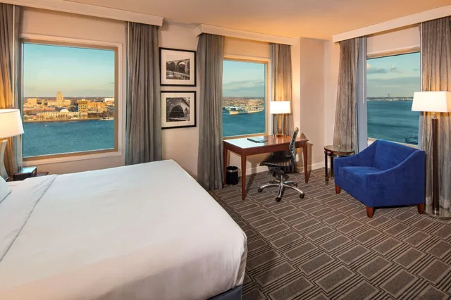 استوديو حصري بسرير كينج مع دخول صالة النادي، Hilton Philadelphia At Penn's Landing 1/2