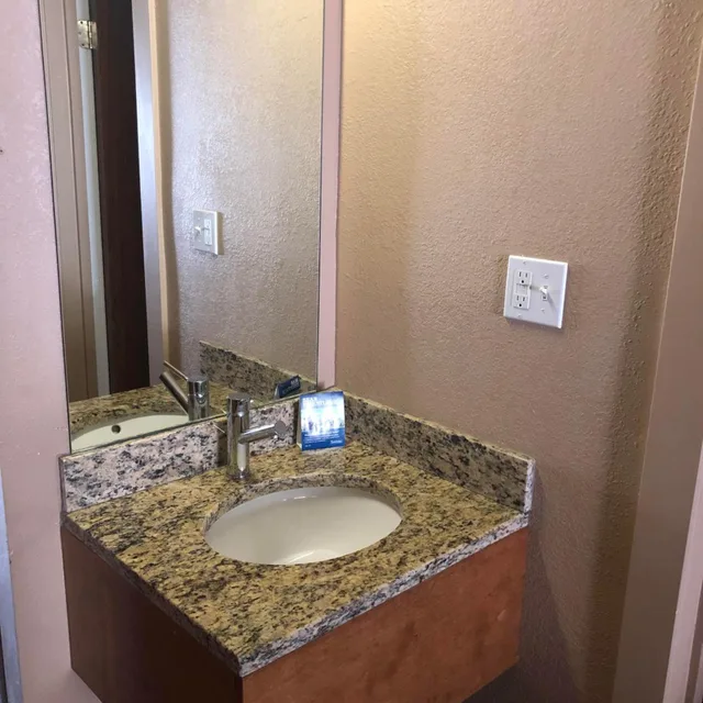 غرفة بزنس بسرير مزدوج، Travelodge By Wyndham Lakeland 6/10