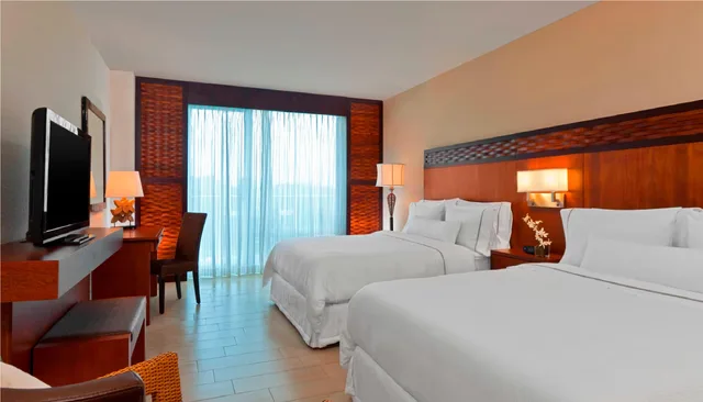 Deluxe, 2 Double Beds, Tropical View، The Westin Playa Bonita 1/3