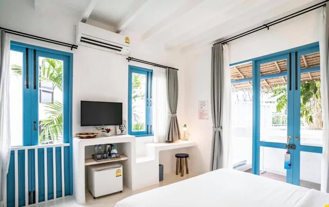 غرفة ديلوكس بسرير مزدوج بشرفة، Resort de Paskani 1/9