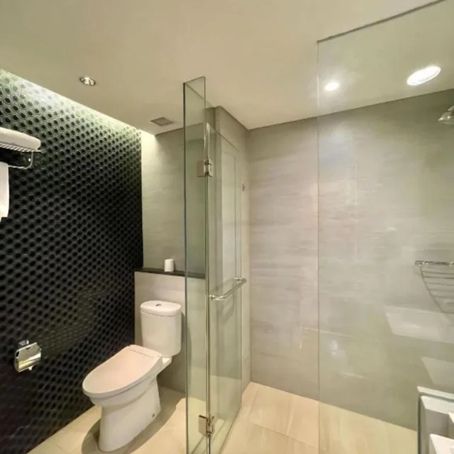 غرفة بريميير بإطلالة على المسبح، Anathera Resort Kuta 5/6