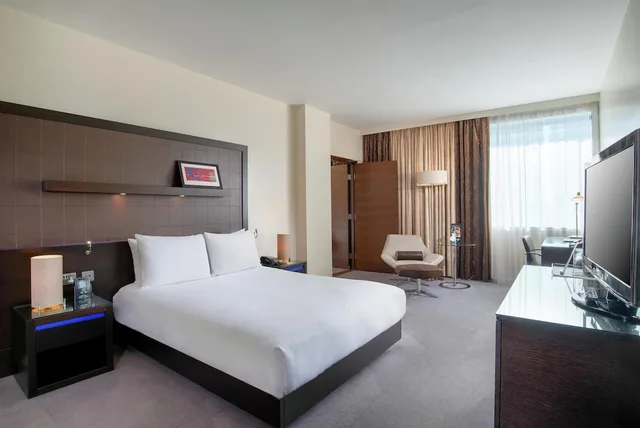 2 Bedrooms, Connecting, Family, 2 Double Beds, Hilton London Canary Wharf 1/10