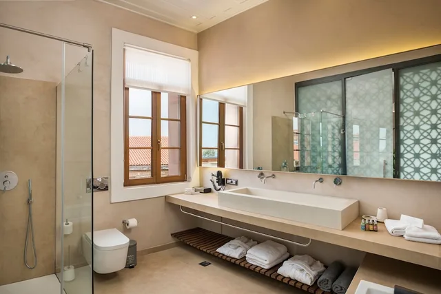 جناح رئاسي بسرير كينج، Ambassadors Residence 4/4