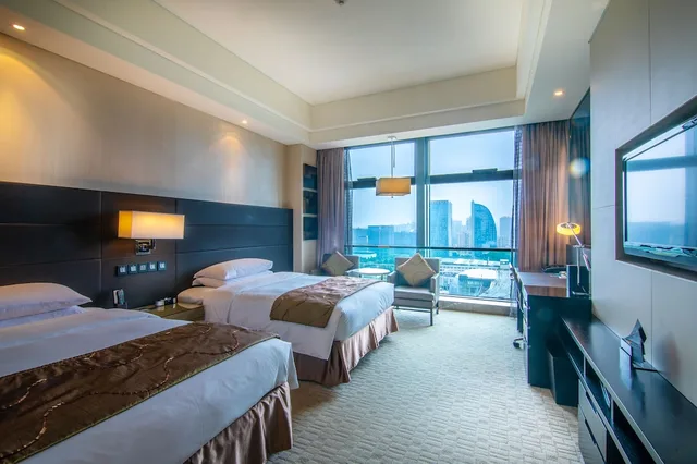 غرفة كلوب بسرير كينج بإطلالة على المدينة، Renaissance Guiyang Hotel 4/10
