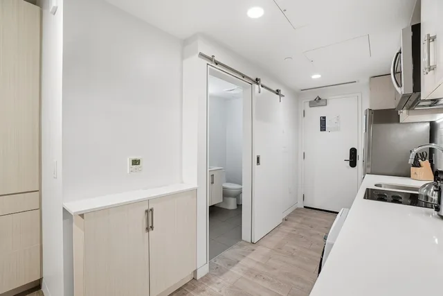 شقة استوديو بسرير كوين، Placemakr Dupont Circle 10/10