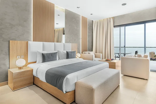 غرفة سوبيريور بسرير كينج بإطلالة على البحر، Palma Beach Resort Spa 3/6