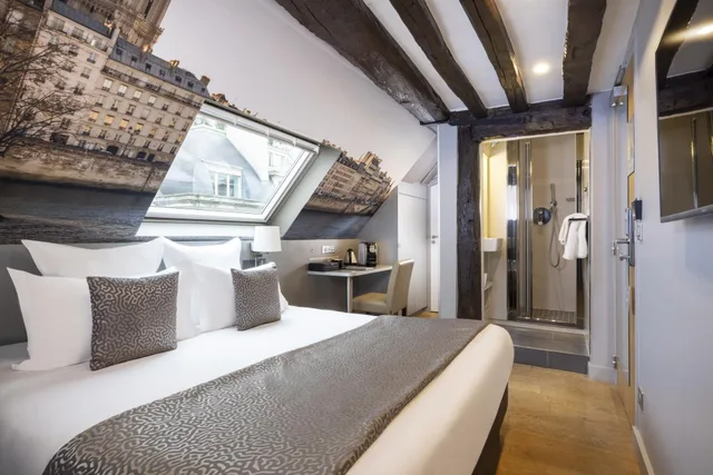 Superior, Double Bed, Hotel Theoreme 1/10