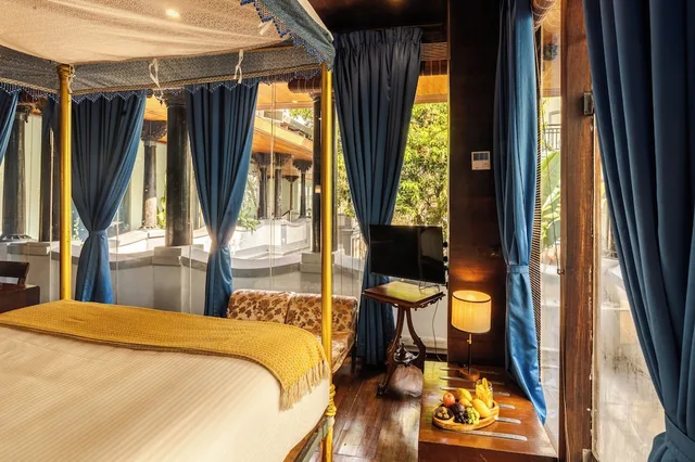 بنتهاوس بسرير كوين، Le Duplex 8/10