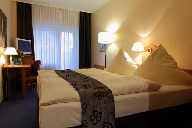غرفة بسرير كوين، Hotel Boulevard Cologne 8/10