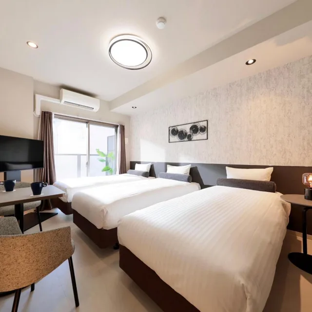 غرفة قياسية ثلاثية، Dotombori Crystal Hotel 3 1/3