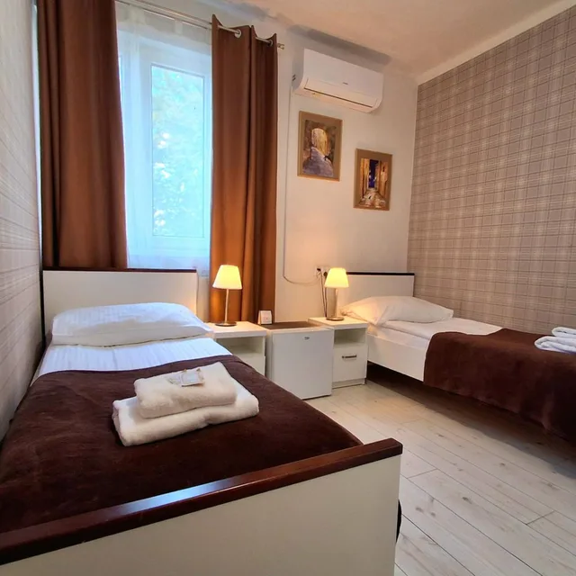 غرفة قياسية بسريرين منفصلين، Cracow Central Aparthotel 3/10