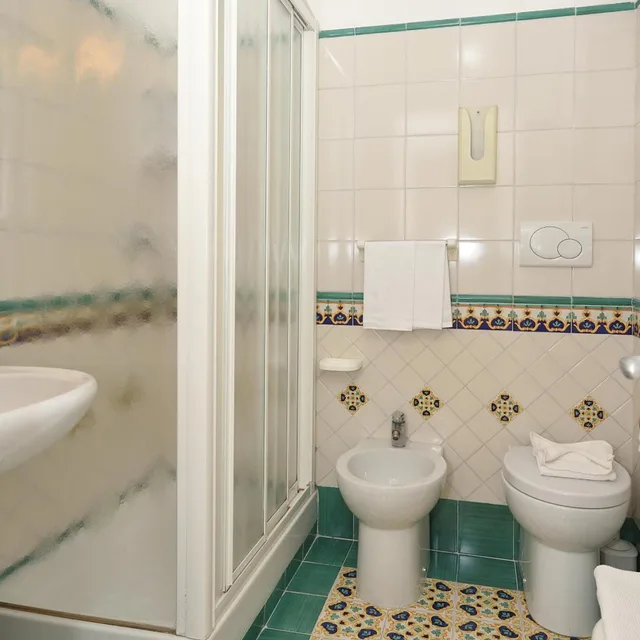 Economy, Double Bed, Hotel Settebello 5/7