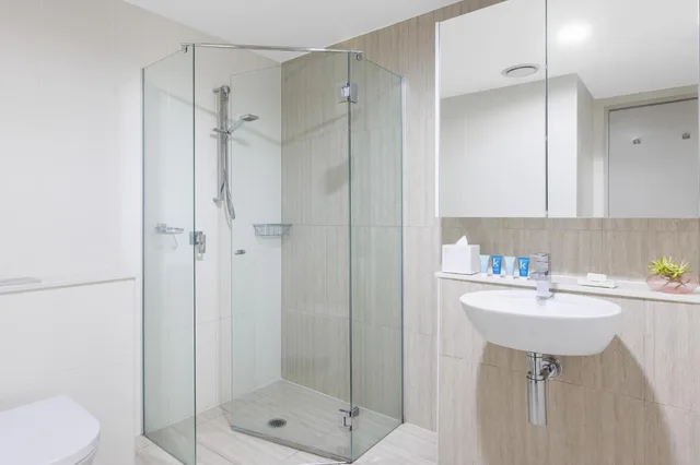 Suite, King Bed, Meriton Suites Herschel Street 2/3