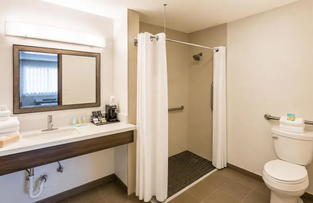 غرفة بسرير كينج لذوي الإعاقة، Lux Verde Hotel 8/10