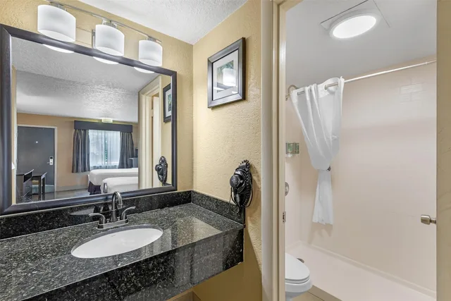 غرفة قياسية بسريرين مزدوجين للمدخنين، Best Western Space Shuttle Inn 10/10