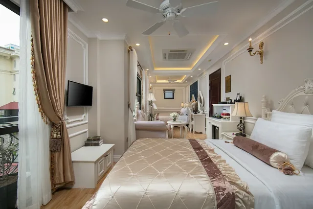 جناح عائلي بسرير مزدوج وسرير فردي بإطلالة على المدينة، Royal Holiday Hanoi Hotel 1/8
