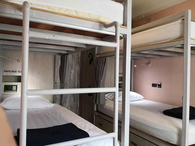 غرفة رباعية بسرير بطابقين، Asleep By Lantana Hostel 1/1