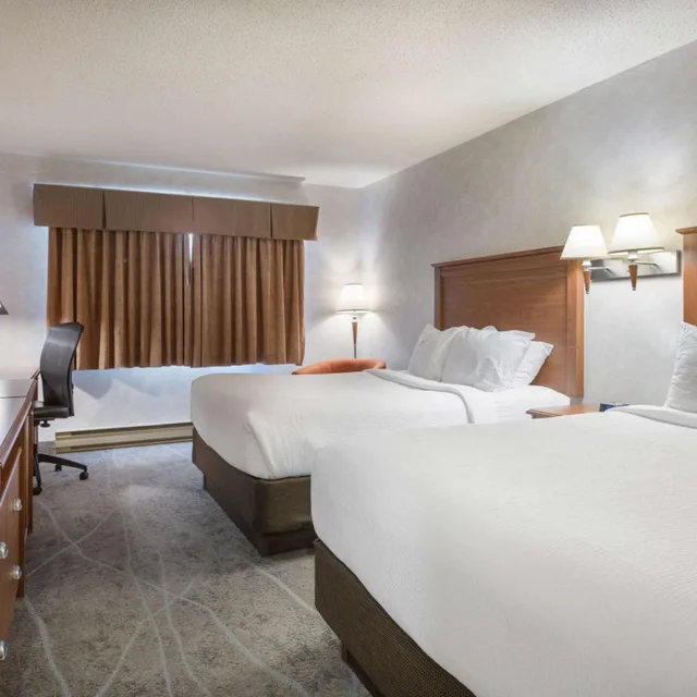 Room, 2 Queen Beds, Best Western Glengarry Hotel 3/6