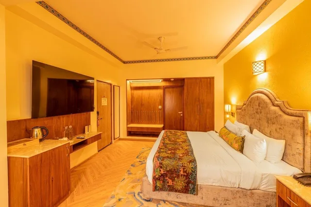 غرفة بريميوم بإطلالة على النهر بشرفة، Ganga Kinare A Riverside Boutique Hotel 3/10