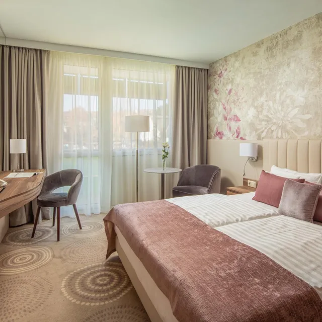 Deluxe, Hotel Carbona Thermal Spa 2/5