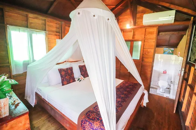 بنغل بسرير كوين، Villa Jj And Spa Ubud 5/10