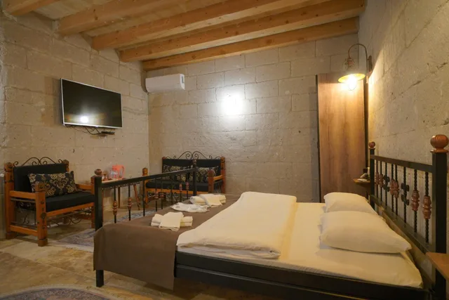 غرفة ديلوكس بسرير مزدوج بحوض استحمام، View Cave Hotel 4/10