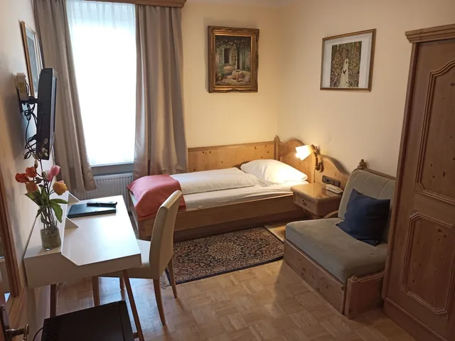 غرفة مفردة، Adlerhof 5/11