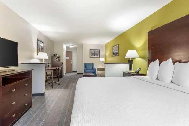 جناح بسرير كينج لذوي الإعاقة، Best Western Plus Mansfield Inn & Suites 1/3