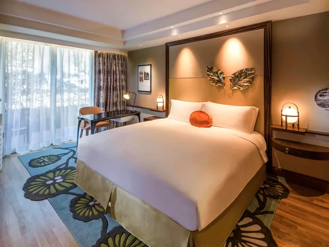 غرفة بسرير كينج بإطلالة على الحديقة، Sofitel Singapore Sentosa Resort and Spa 3/5