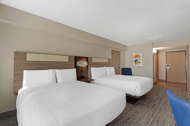 غرفة قياسية كبيرة بسريرين كوين، Best Western Plus Downtown Tacoma 2/5