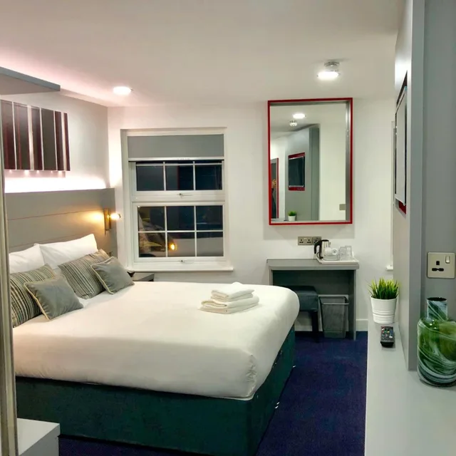 غرفة بسريرين منفصلين، Ilford Hotel Goodmayes 4/10