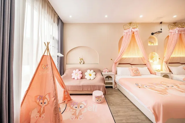 غرفة عائلية بسريرين كوين، Chuxin Moshe Hotel 1/3