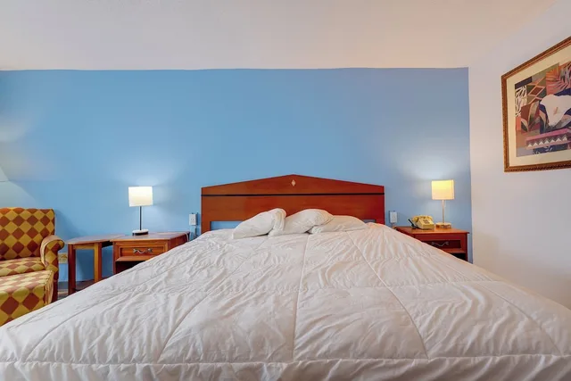 غرفة بسرير كينج لذوي الإعاقة، Ole South Inn Jackson I 40 TN 2/10