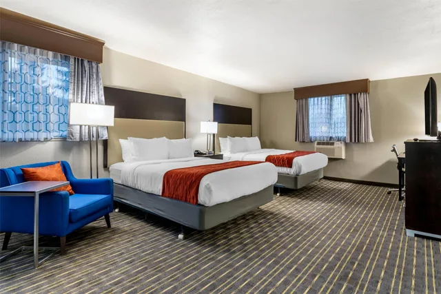 جناح بسريرين كوين، Comfort Inn and Suites Tigard near Washington Square 1/5