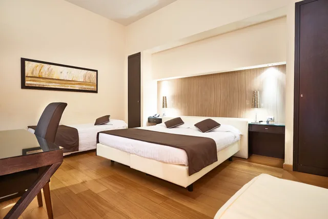 Room, Quadruple, Cosimo de Medici 1/7