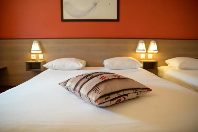 غرفة قياسية بسريرين منفصلين، ACE HOTEL PARIS ROISSY 6/8