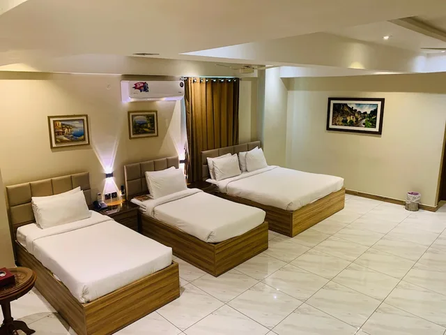 جناح تنفيذي بسرير مزدوج وسرير فردي، Hotel Pearl Inn 4/5