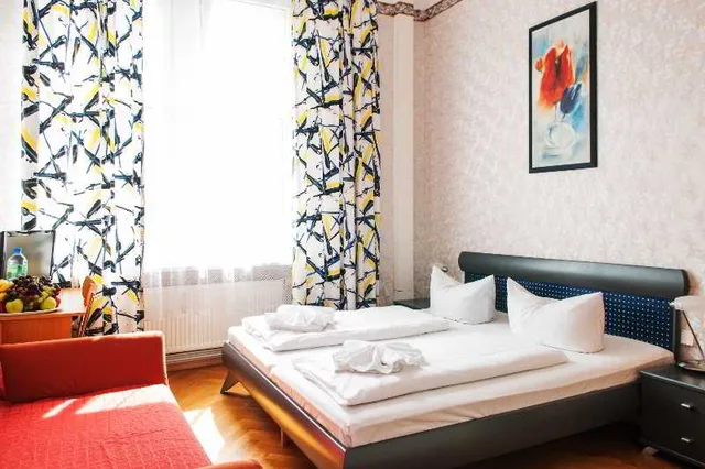 غرفة قياسية ثلاثية، Bellevue Am Kurfurstendamm Hotel 1/1