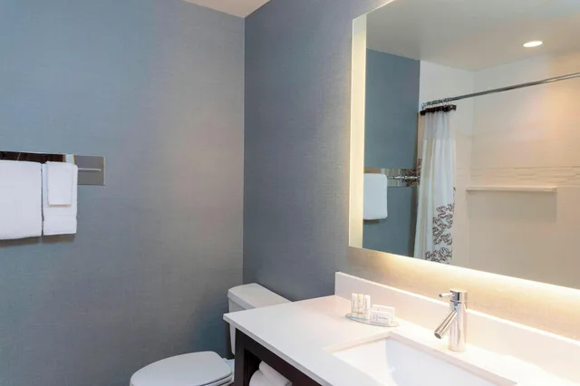 جناح لذوي الإعاقة، RESIDENCE INN AKRON SOUTH/GREEN 6/9